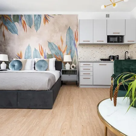 Apartament Gallery 7 - 4 *